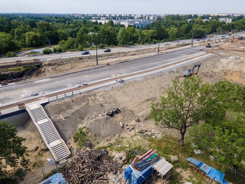 Remont Przybyszewskiego - wiadukty i remontowana ulica z lotu ptaka