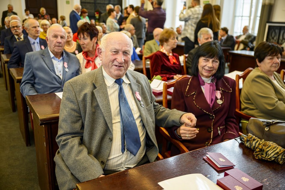 Łódź. Medale za długoletnie pożycie małżeńskie. To się nazywa wielka miłość!
