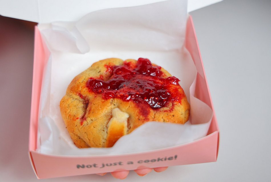 Łódź. Cukiernia, która szturmem podbiła podniebienia łodzian. Co zjemy w Cookiery?