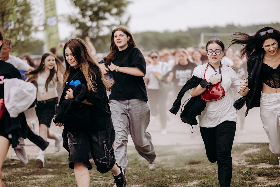 Łódź Summer Festival 2025 wystartował! Otwarcie bram i tłumy biegnące pod scenę!