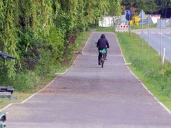 Łódź. Nowa droga rowerowa na Retkini w Łodzi. Trasa jest już otwarta dla rowerzystów