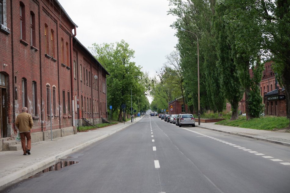 Łódź. Remont Tymienieckiego w Łodzi zakończony! Nowa nawierzchnia, parkingi i powrót MPK Łódź