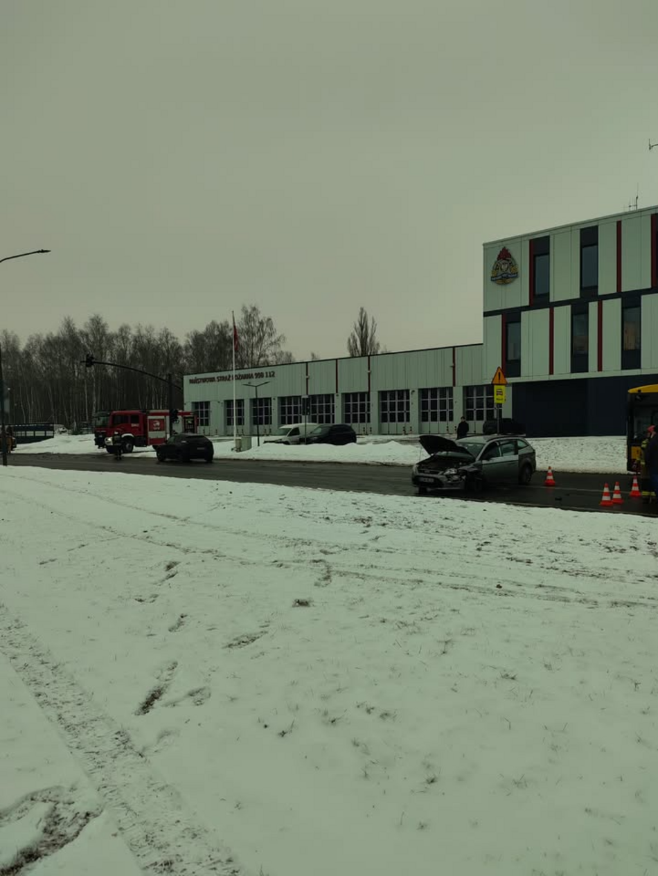 Łódź. Wypadek na Przybyszewskiego w Łodzi. Autobusy MPK Łódź wróciły na swoje trasy