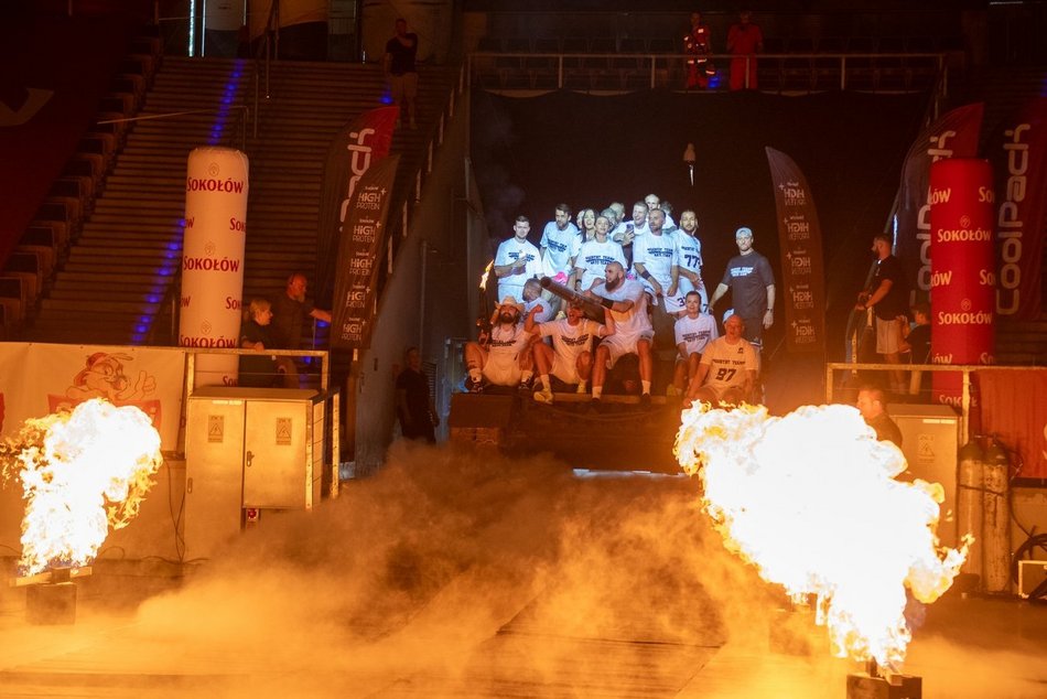Mecz Gortat Team vs NATO w Łodzi. Czołgi, płomienie i masa sportowych emocji!
