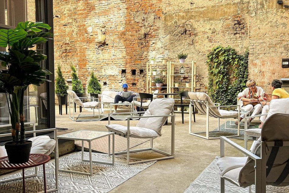 Restauracje przy placu Wolności i parku Staromiejskim