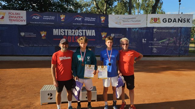 Tenisowe Mistrzostwa Polski Juniorów U18. Andrzejczak, Dójczyński i Wojtaszczyk z sukcesami