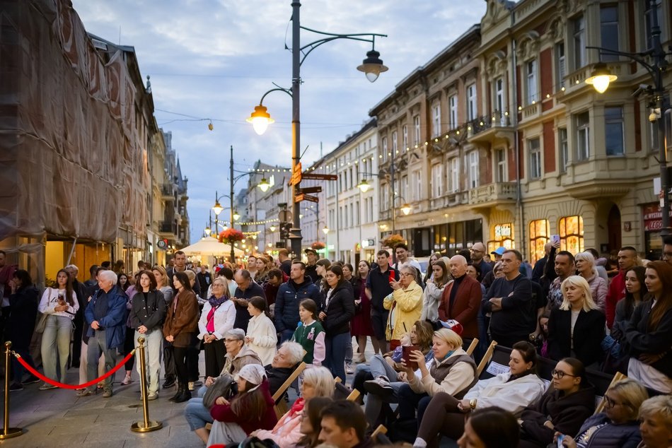 Łódź. Songwriter Łódź Festiwal. Niezwykły klimat przy kultowym zegarze