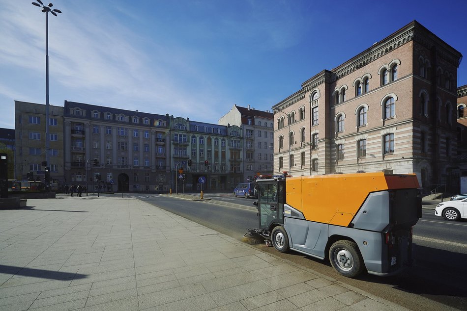 Wiosenne sprzątanie Łodzi. Wśród lokalizacji m.in. Plac Dąbrowskiego