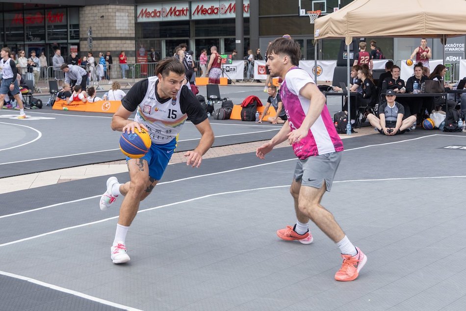 Łódź. Jubileuszowa edycja Basketmanii w Manufakturze