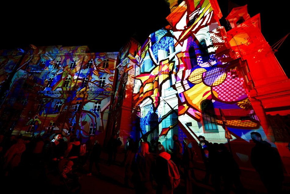 TOP 25 zdjęć z pierwszego dnia Light Move Festival 2025 Łódź. W sam raz na tapetę!