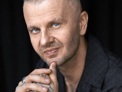 Co robić w weekend w Łodzi? Dragan w Manufakturze, monodram o Edith Piaf i więcej