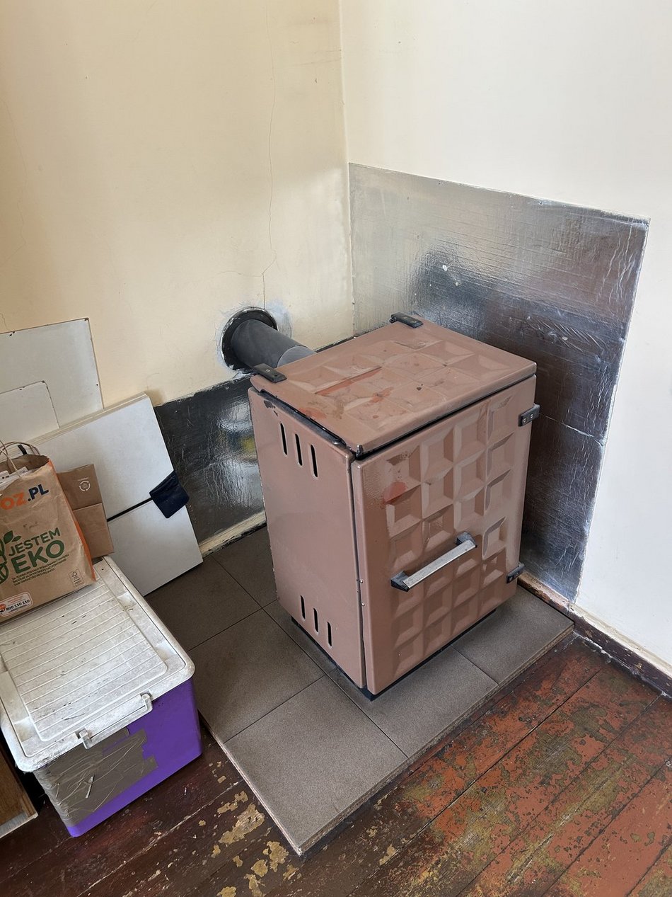 Łódź. Piec - kopciuch