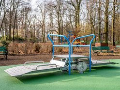 Łódź. Plac zabaw w Parku Julianowskim w Łodzi