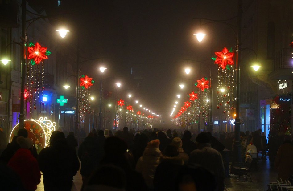 Iluminacje świąteczne w Łodzi. Zobacz najpiękniejsze ozdoby na Piotrkowskiej i placu Wolności