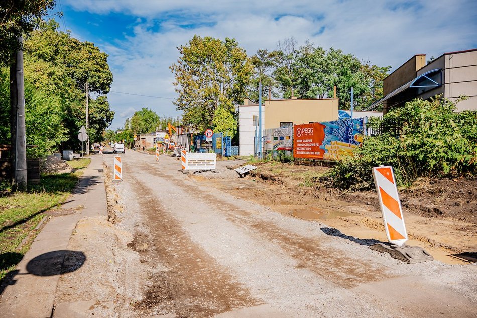 Łódź. Remont Tuszyńskiej w Łodzi. Trwają prace na kolejnym odcinku