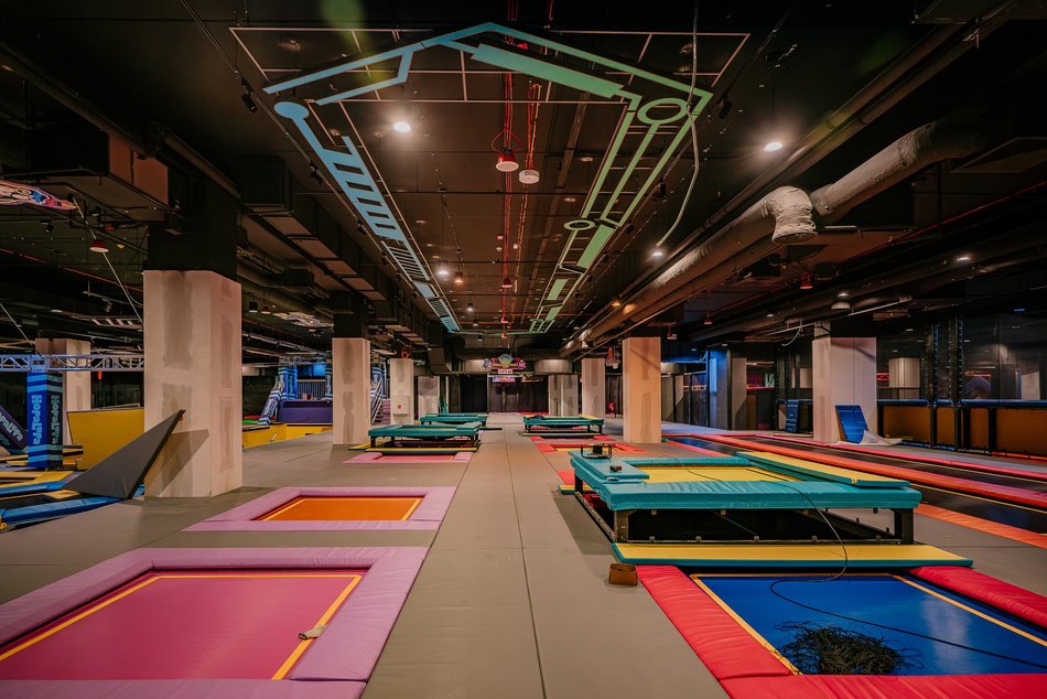 Park trampolin w Nowej Sukcesji w Łodzi