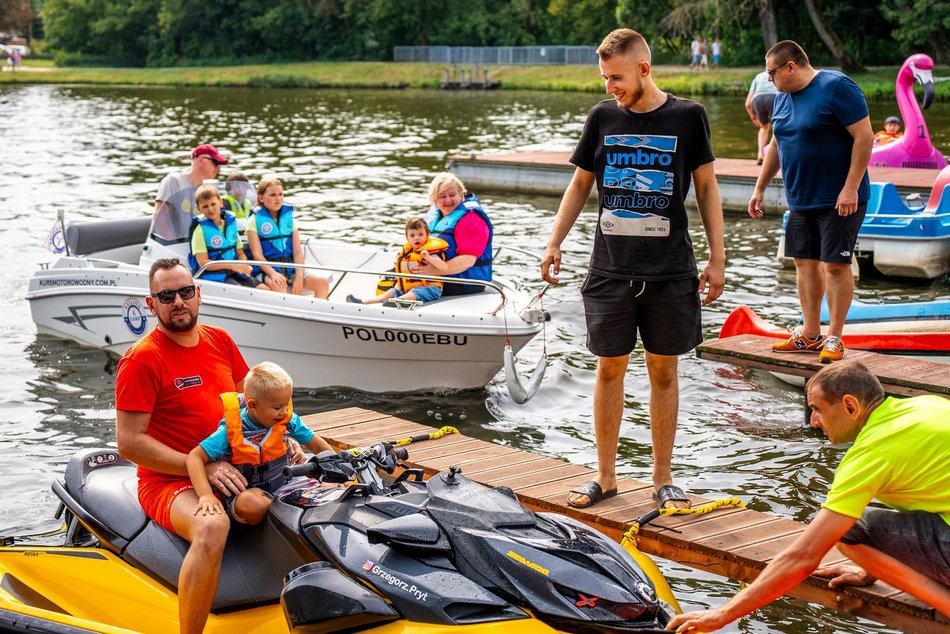 Piknik w parku na Młynku