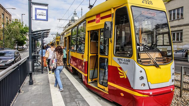 MPK Łódź w majówkę 2024. Jak będą kursowały autobusy i tramwaje? [ROZKŁADY]