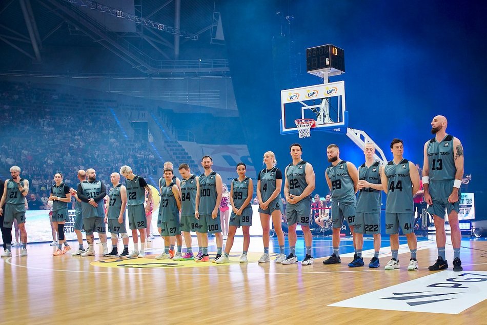 Łódź. Mecz Gortat Team vs NATO Team