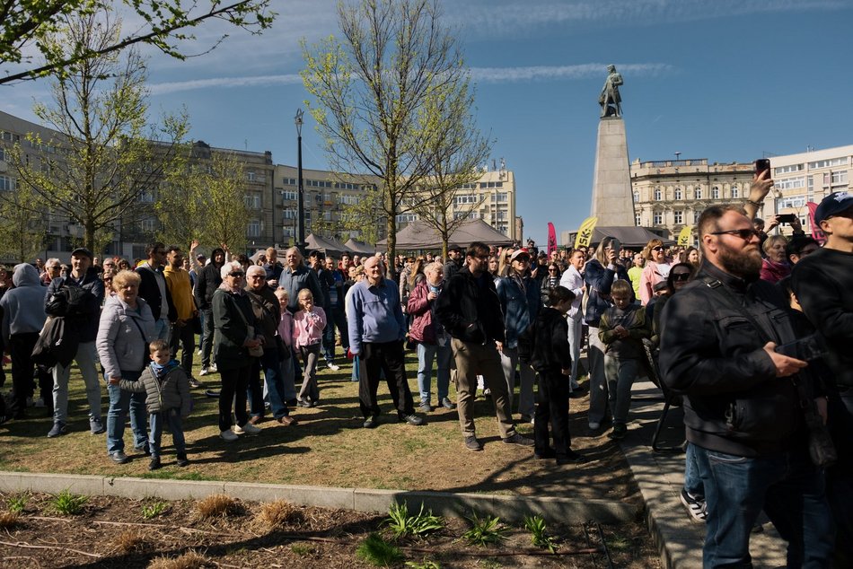 Roztańczeni Łodzianie na Placu Wolności! Tak świętowali Międzynarodowy Dzień Tańca