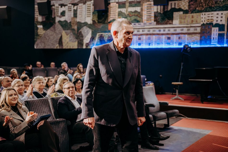 Gloria Artis dla Piotra Dzięcioła. Jest filmową dumą Łodzi!