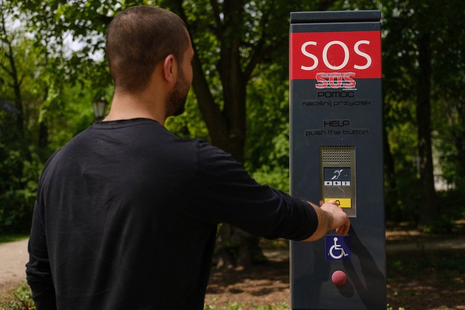 Łódź. Przyciski SOS w Łodzi. Gdzie są i jak działają?
