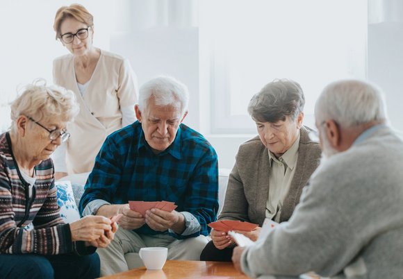 Łódź. Klub Brydża dla Seniorów z Łodzi. Spędź czas w świetnej atmosferze!