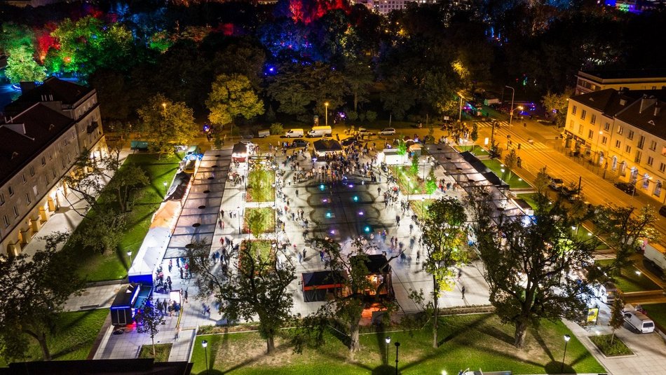 Łódź. 3. Noc Fotografii na Starym Rynku w Łodzi - 13 czerwca, godz. 22:00