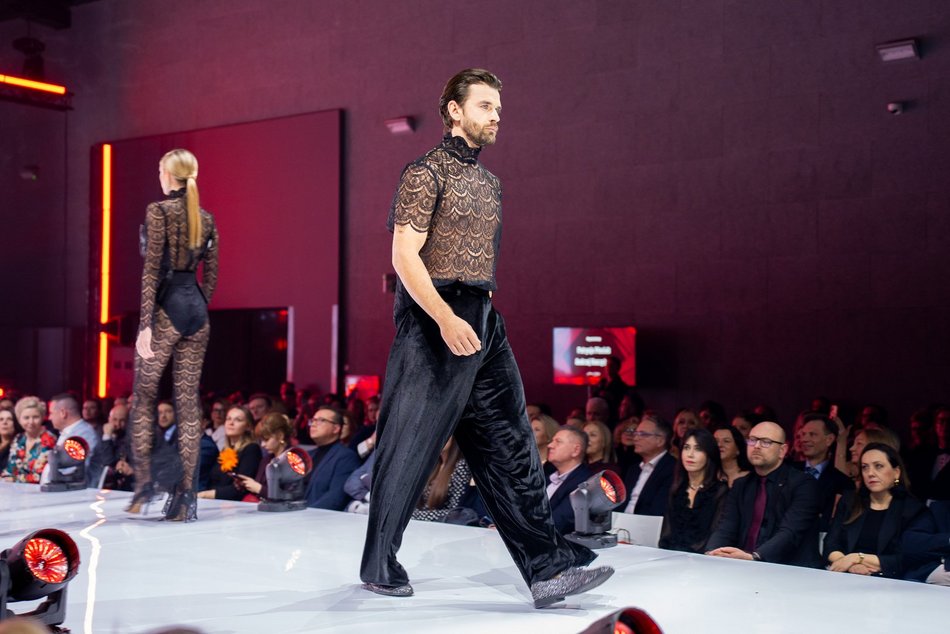 Łódź. Moda i pomaganie w klubie Wytwórnia w Łodzi. Zobacz zdjęcia z gali „poMocni w Modzie by Plesiak”