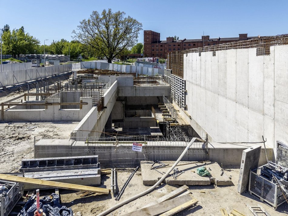 Tunel pod Łodzią. Zobacz, ile się zmieniło na stacji Łódź Polesie!