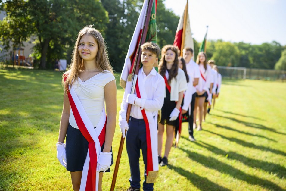 Rozpoczęcie roku szkolnego w Szkole Podstawowej nr 61 w Łodzi. Była niespodzianka