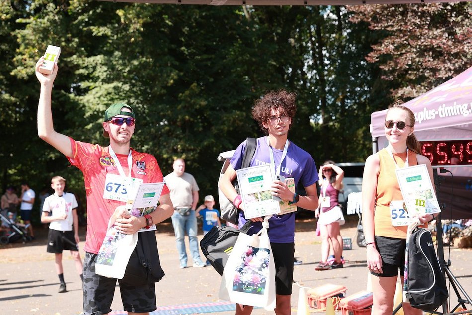 Łódź. Botaniczna Piątka w Ogrodzie Botanicznym w Łodzi. Biegowe emocje i pozytywna energia