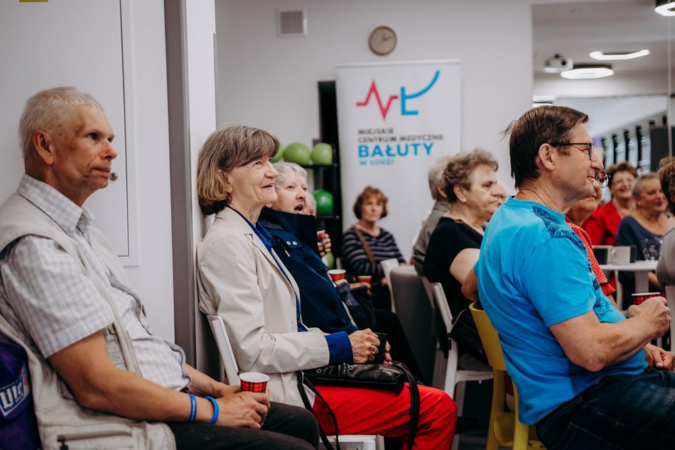 Wernisaż prac łódzkich seniorów w Centrum Zdrowego i Aktywnego Seniora przy ul. Nastrojowej 10