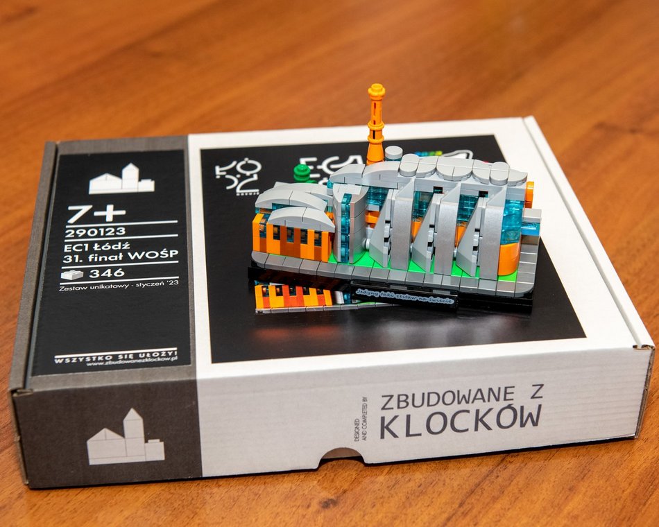 EC1 Łódź z klocków Lego, model autorstwa Michała Dudy