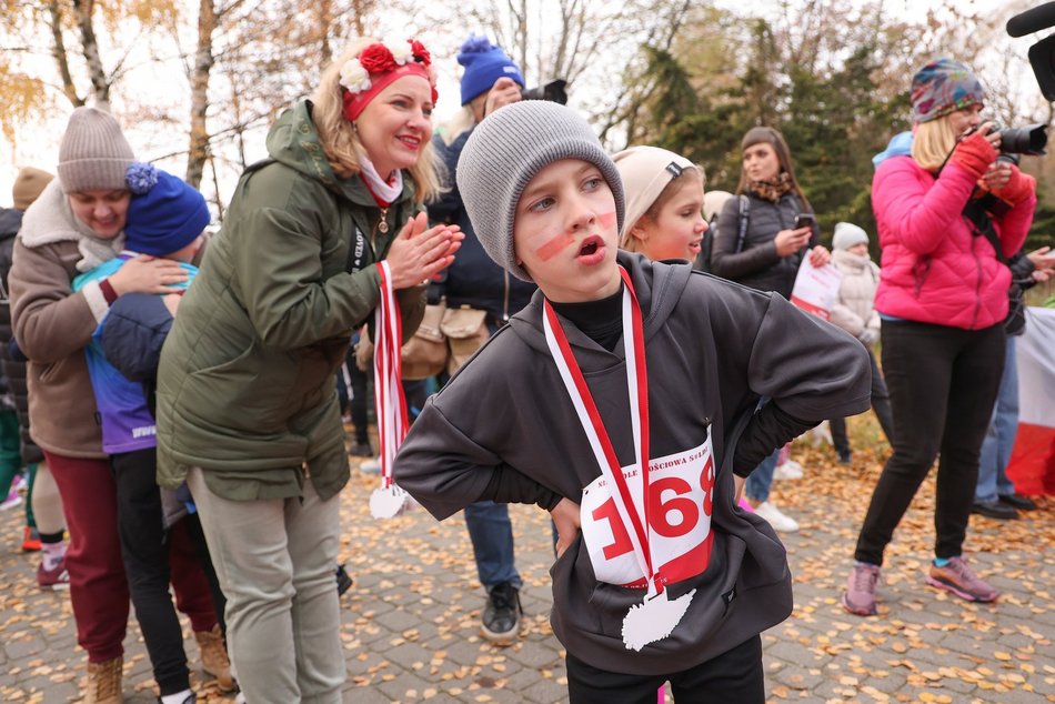 Bieg Niepodległościowa 5 w parku Na Zdrowiu w Łodzi. Odszukaj się w galerii!