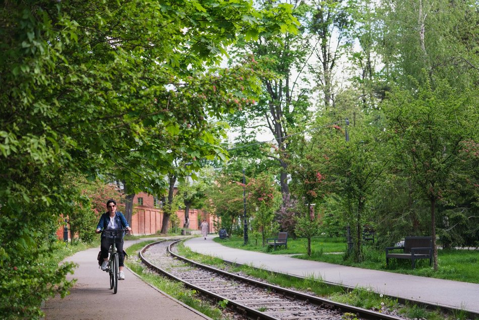 Łódź. Czas płynie powoli na Księżym Młynie w Łodzi. Zobacz, jak Łodzianie spędzają czas wolny