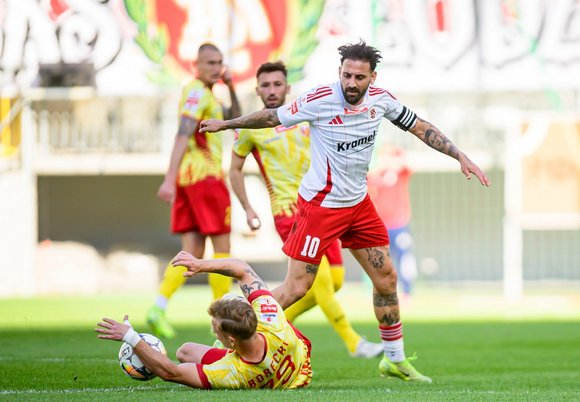 Łódź. Znicz Pruszków zepsuł świętowanie. ŁKS Łódź przegrał ostatni mecz sezonu