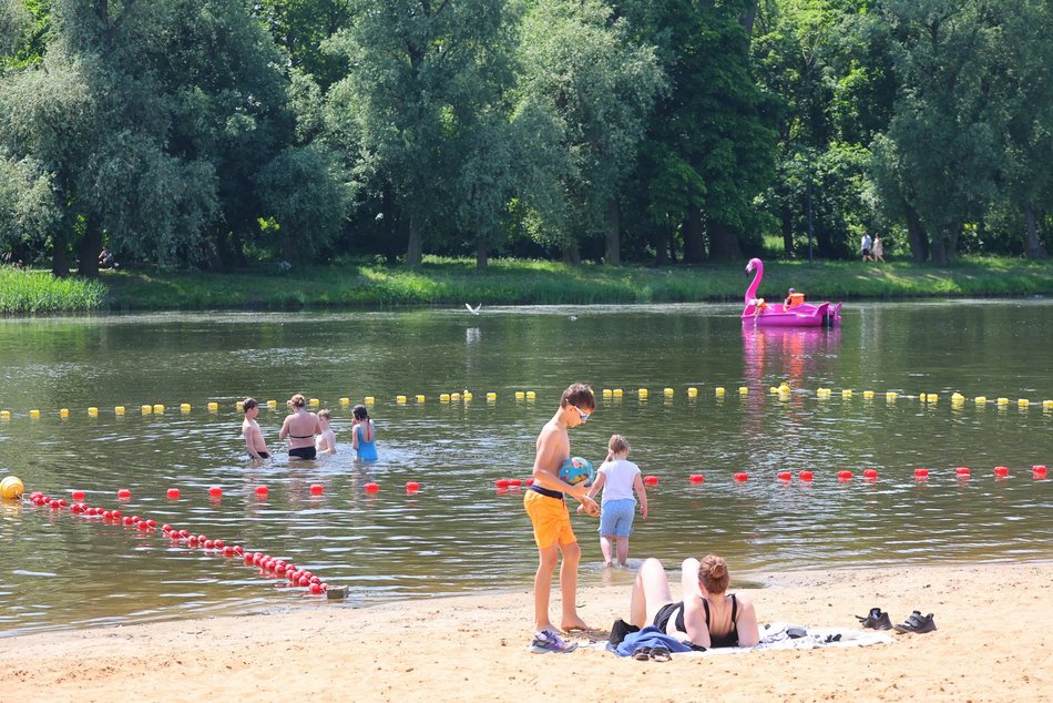 Łódź. Kąpieliska w Łodzi oficjalnie otwarte! Korzystaj z wodnych atrakcji!