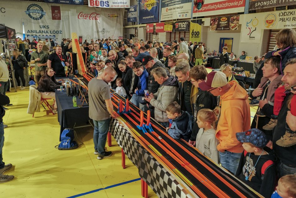 Łódź. Targi Modeli Samochodowych w Łodzi przyciągnęły tłumy! Gratka dla fanów Hot Wheels