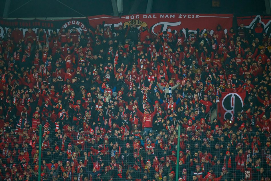 Łódź. Kibice na meczu Widzew Łódź - Cracovia. Byłeś/aś? Znajdź się w galerii!