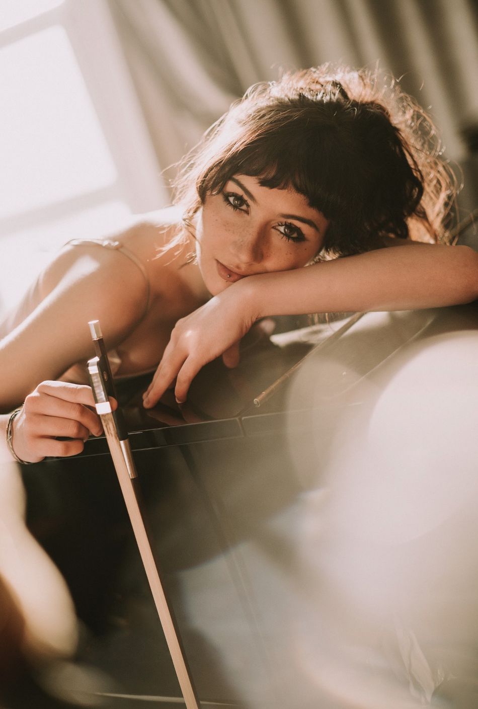 Łódź. Wiolonczelistka z Łodzi robi furorę na świecie! Poznaj artystyczną drogę Heleny Gałek