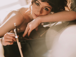 Łódź. Wiolonczelistka z Łodzi robi furorę na świecie! Poznaj artystyczną drogę Heleny Gałek