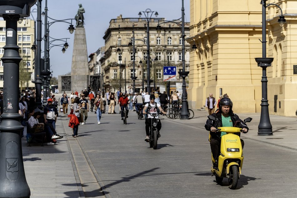 Tłumy łodzian na Piotrkowskiej