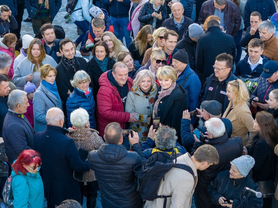 Odsłonięcie pomnika na placu Wolności