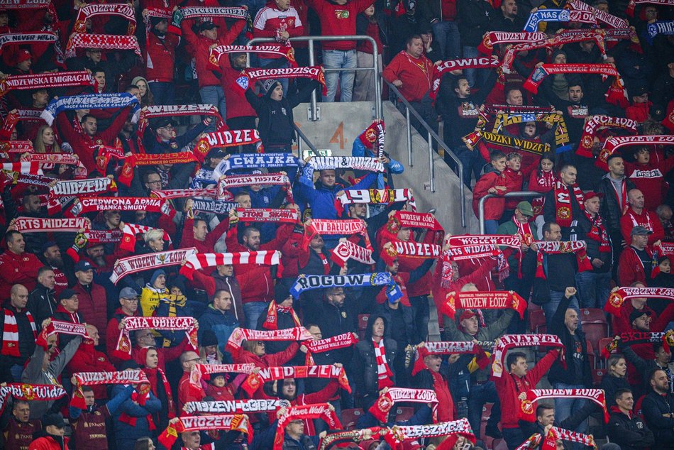 Kibice na meczu Widzewa Łódź z Górnikiem Zabrze