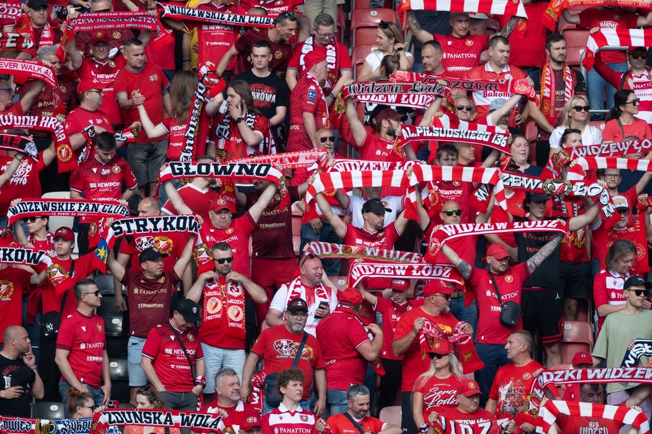 Kibice na meczu Widzewa Łódź z Piastem Gliwice