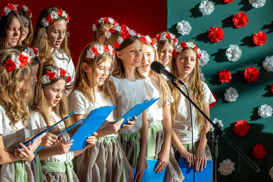 Łódź. 10. urodziny Szkoły Podstawowej nr 6