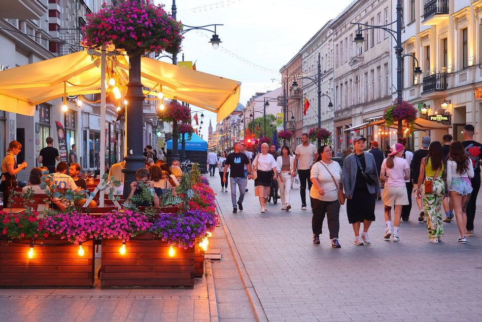 Pierwszy dzień 602. Urodzin Łodzi. Technobus, DJ na placu Wolności i impreza przy Stajni Jednorożców!