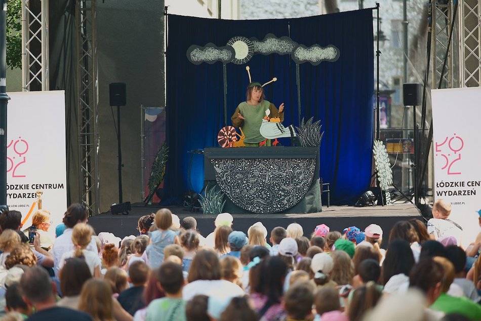 Łódź. Baśniowa Piotrkowska w Łodzi. Magiczny teatr zachwycił najmłodszych widzów