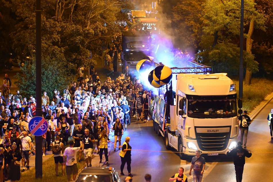 Łódź. Parada Wolności 2025 w Łodzi. Największy pochód w historii wystartował!